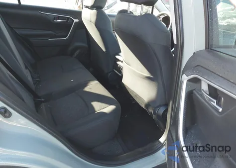 2020 Toyota Rav4 Xle z USA, uszkodzony, nr VIN 2T3P1RFV7LW101166